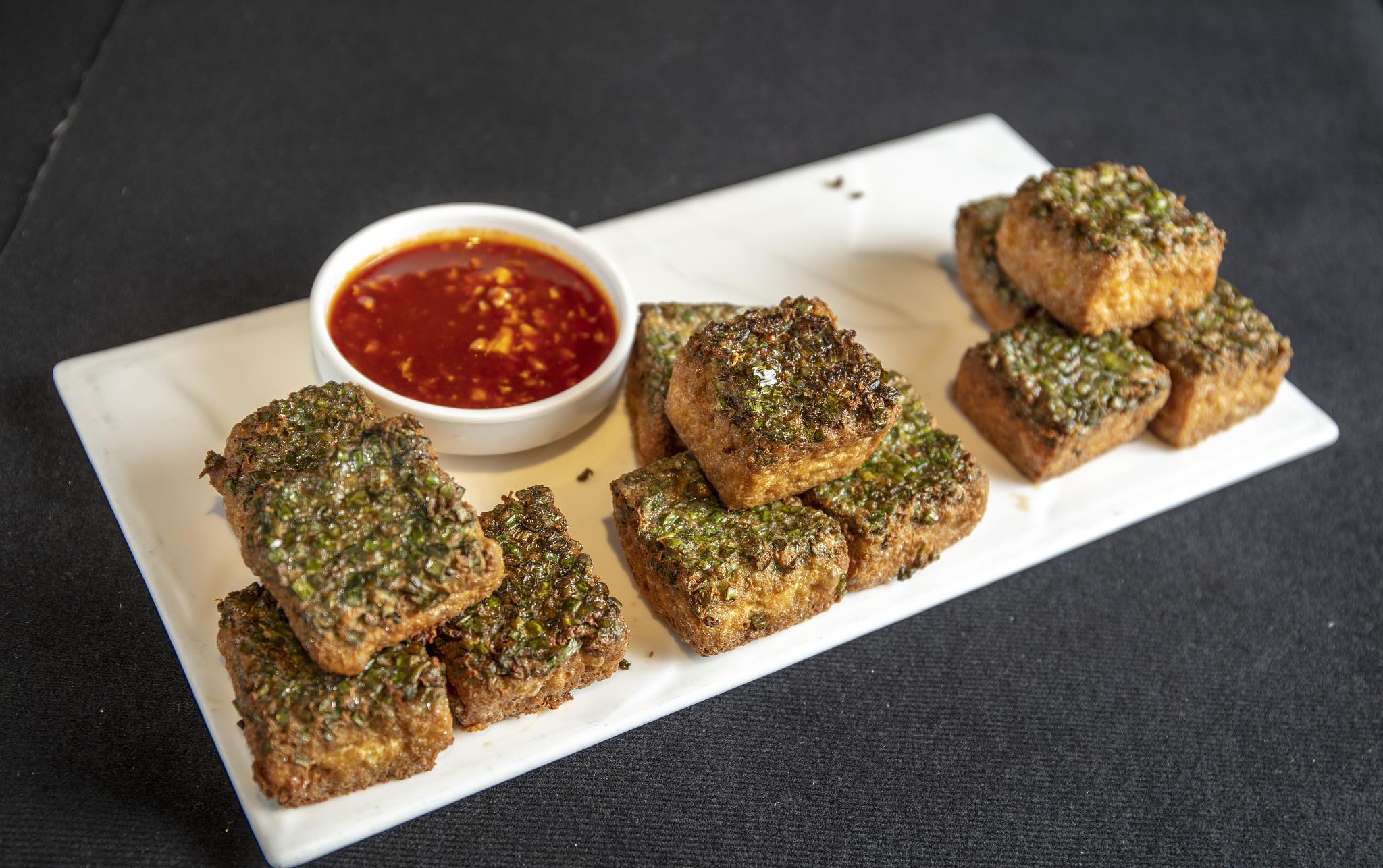 脆皮豆腐外酥内嫩肉也不换