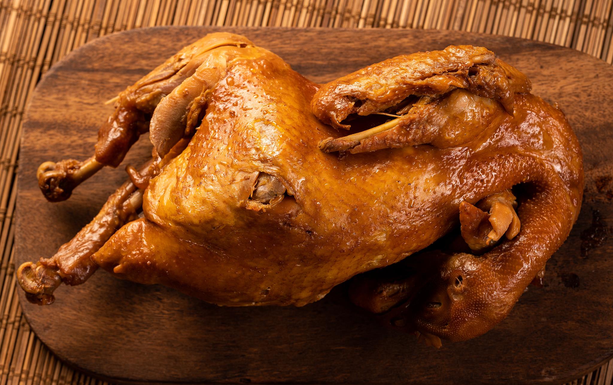 你知道老式烧鸡为什么那么好吃吗,诀窍在这里