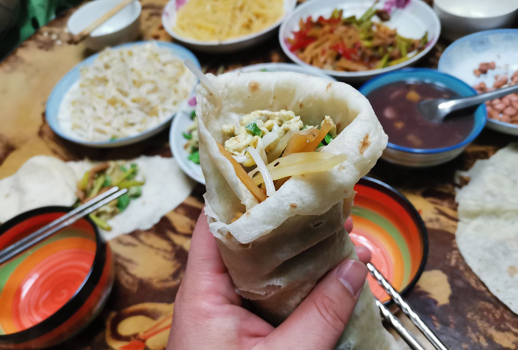 今日餐 烙馍卷菜 香