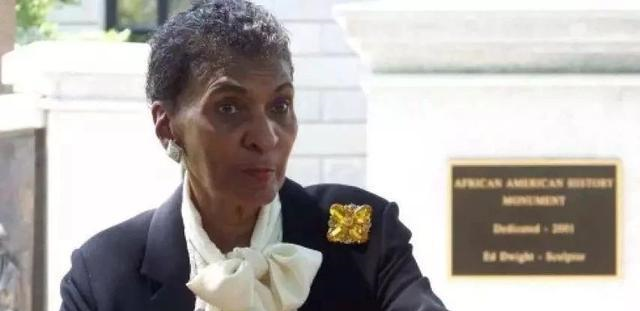 教育界奇迹：她教过的学生都上了大学，声称：没有差生只有差老师休闲区蓝鸢梦想 - Www.slyday.coM