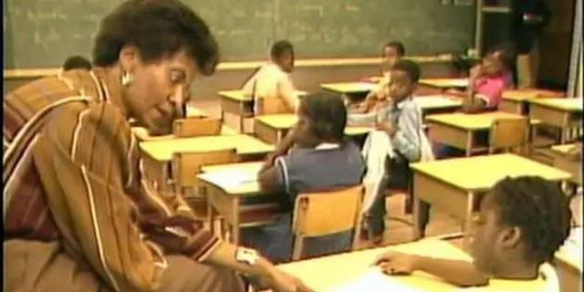 教育界奇迹：她教过的学生都上了大学，声称：没有差生只有差老师休闲区蓝鸢梦想 - Www.slyday.coM