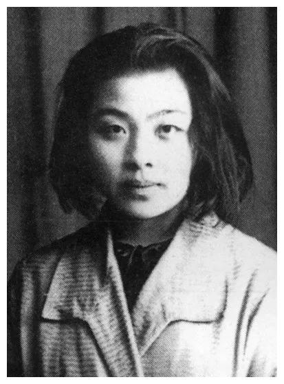 和嫌疑犯同床共枕3年,狱中诞下一名女婴|丁玲|胡也频|冯达_新浪新闻