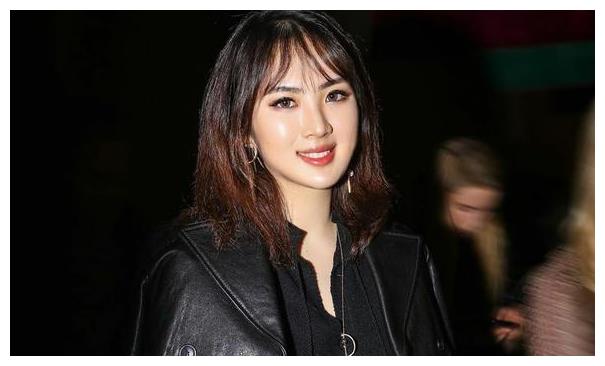 华为老总的小女儿回国,豪宅背景意外曝光,别墅大到能当跑马场
