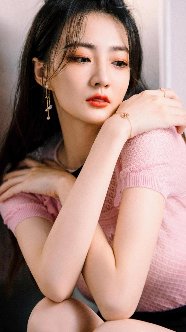 徐璐:气质独特,惊艳妩媚!_高清图集_新浪网