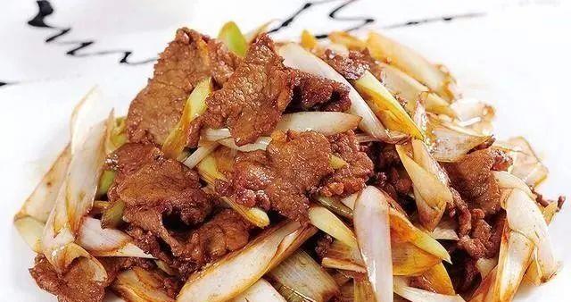 葱爆羊肉,清真做法更地道|爆羊肉|葱白|肉片_新浪新闻