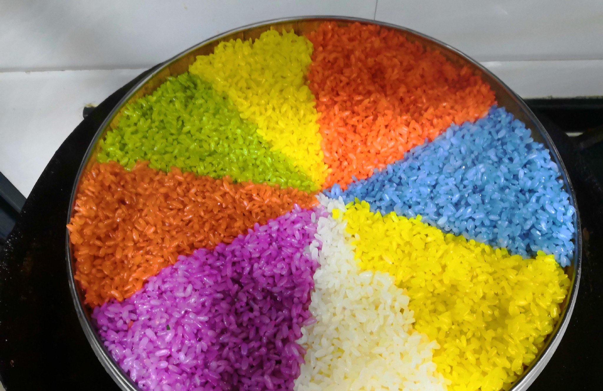 纯天然的五彩糯米饭快来一起动手吧