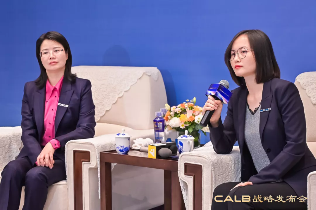 中航锂电副总经理,首席技术官潘芳芳对《电动汽车观察家》表示,2007年