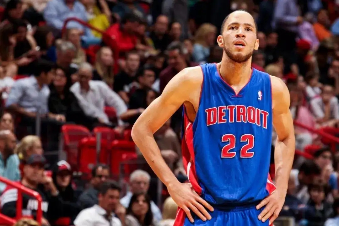 杰出的长臂防守者,平民冠军的低调玩家,能攻善守的"小王子"|普林斯