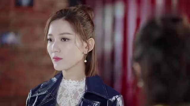 十年三月三十日:心机女楚芸炫耀丁昂给的钱,辛颐一句话太解气!
