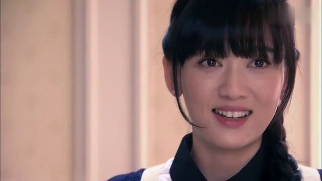 吕佳容怒甩乔恩耳光,威胁要赶她出上海