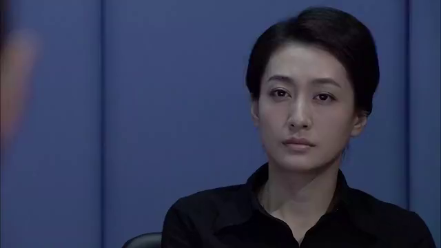 中国刑警:女孩想从良为善,哪料歹徒不乐意了,竟还拍照威胁