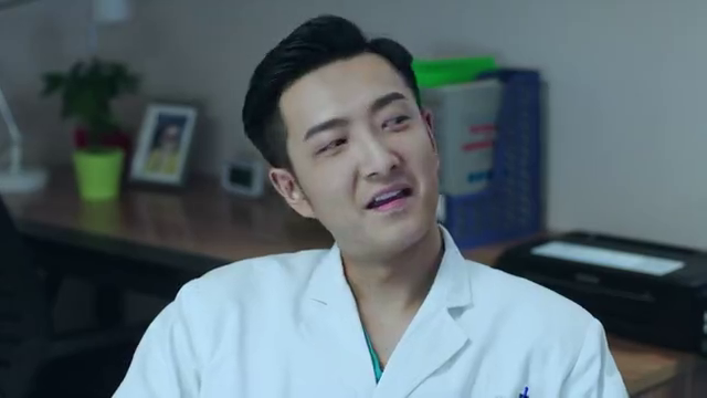 记:林定邦枪指医生停止手术,保住马皓天一条腿 为您推荐: 急诊科医生