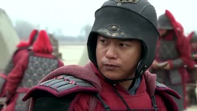 精忠岳飞:百姓给岳家军送吃的,牛皋竟对送吃的美女一见钟情