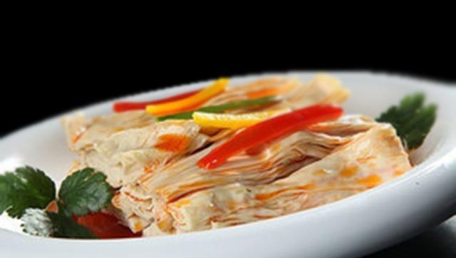 爆炒猪杂沙姜鱿鱼捞汁腐竹