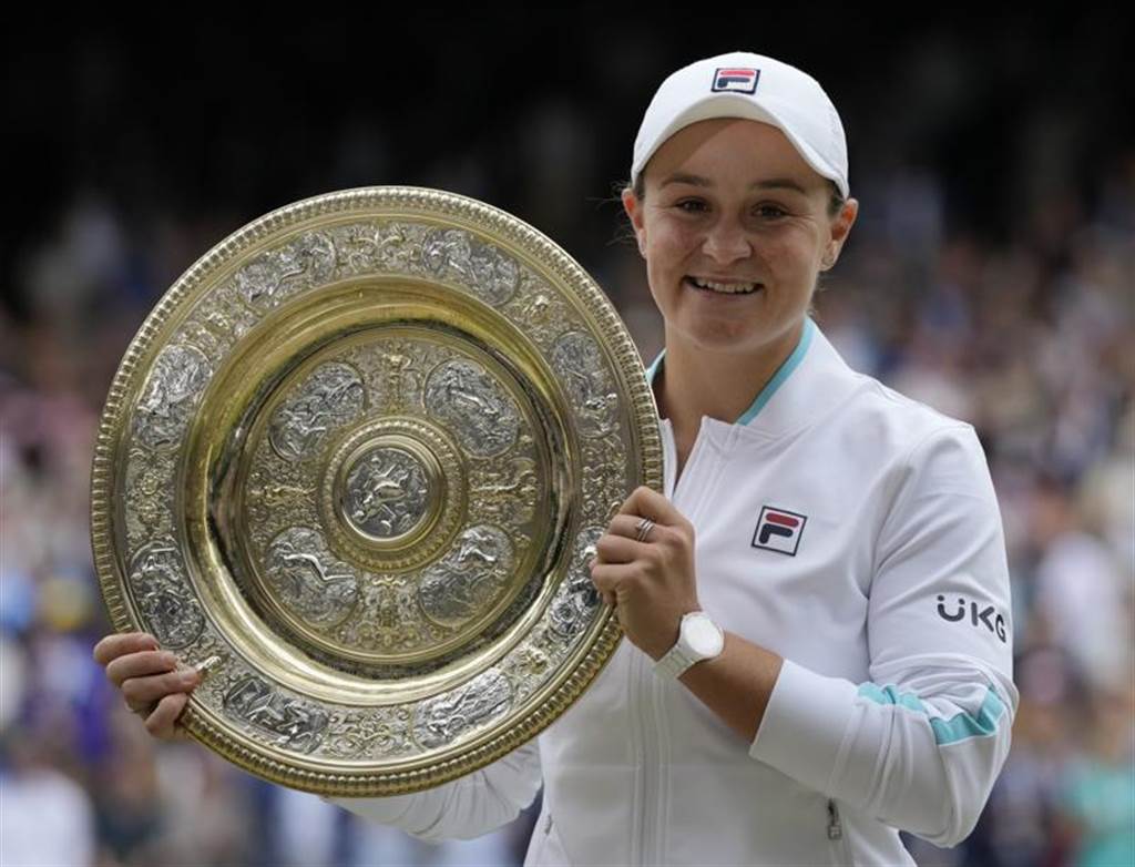 时隔41年再次问鼎温网澳大利亚球后巴蒂击败捷克女将夺温网冠军