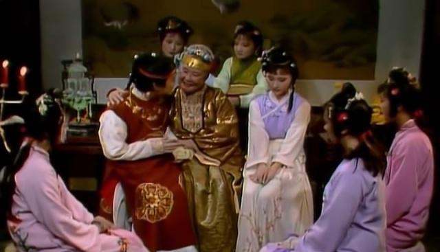 87版红楼梦第二集出现了两个贾迎春你发现了吗