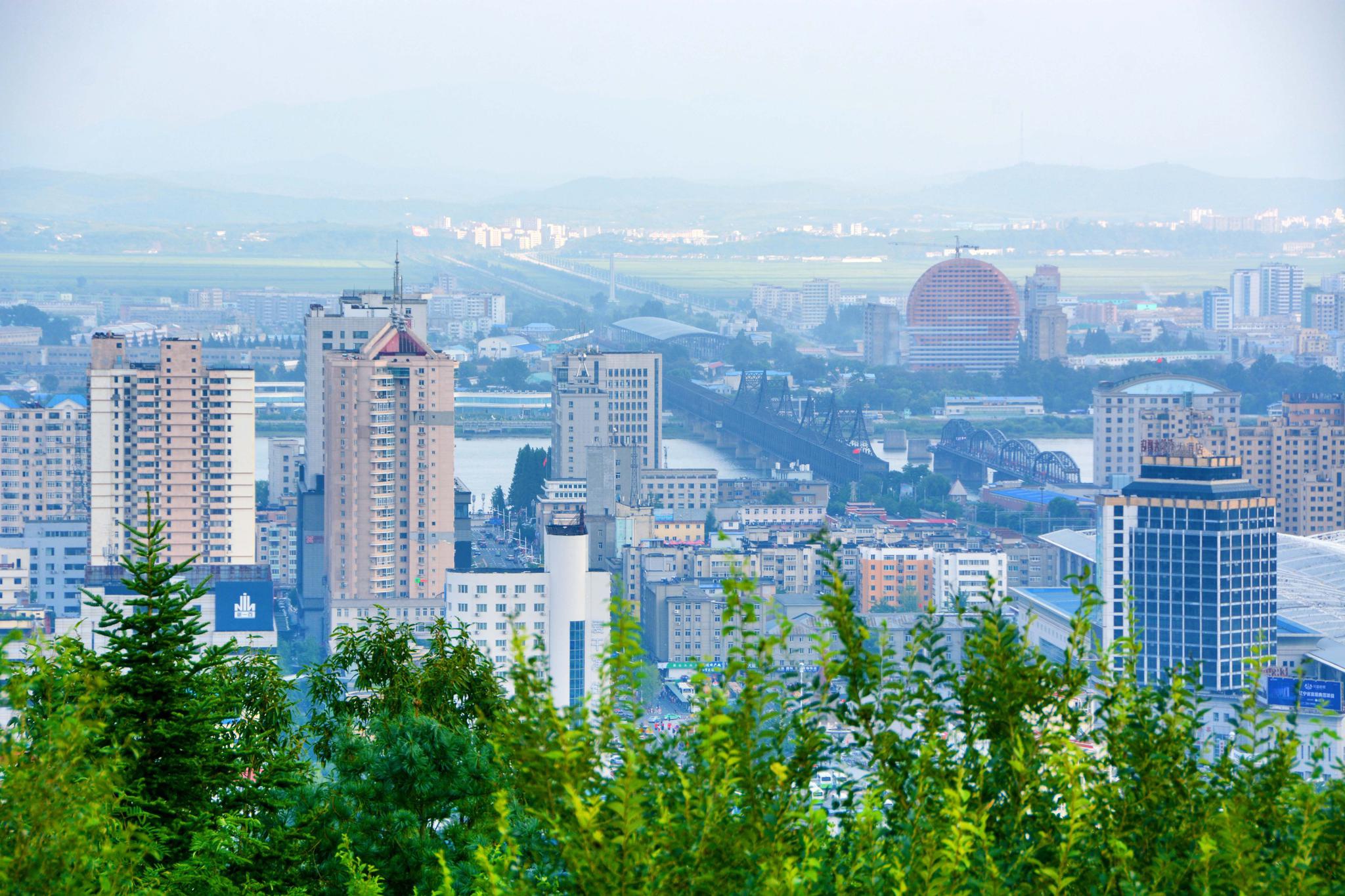 丹东锦江山公园最高处俯瞰丹东全貌,原创拍摄