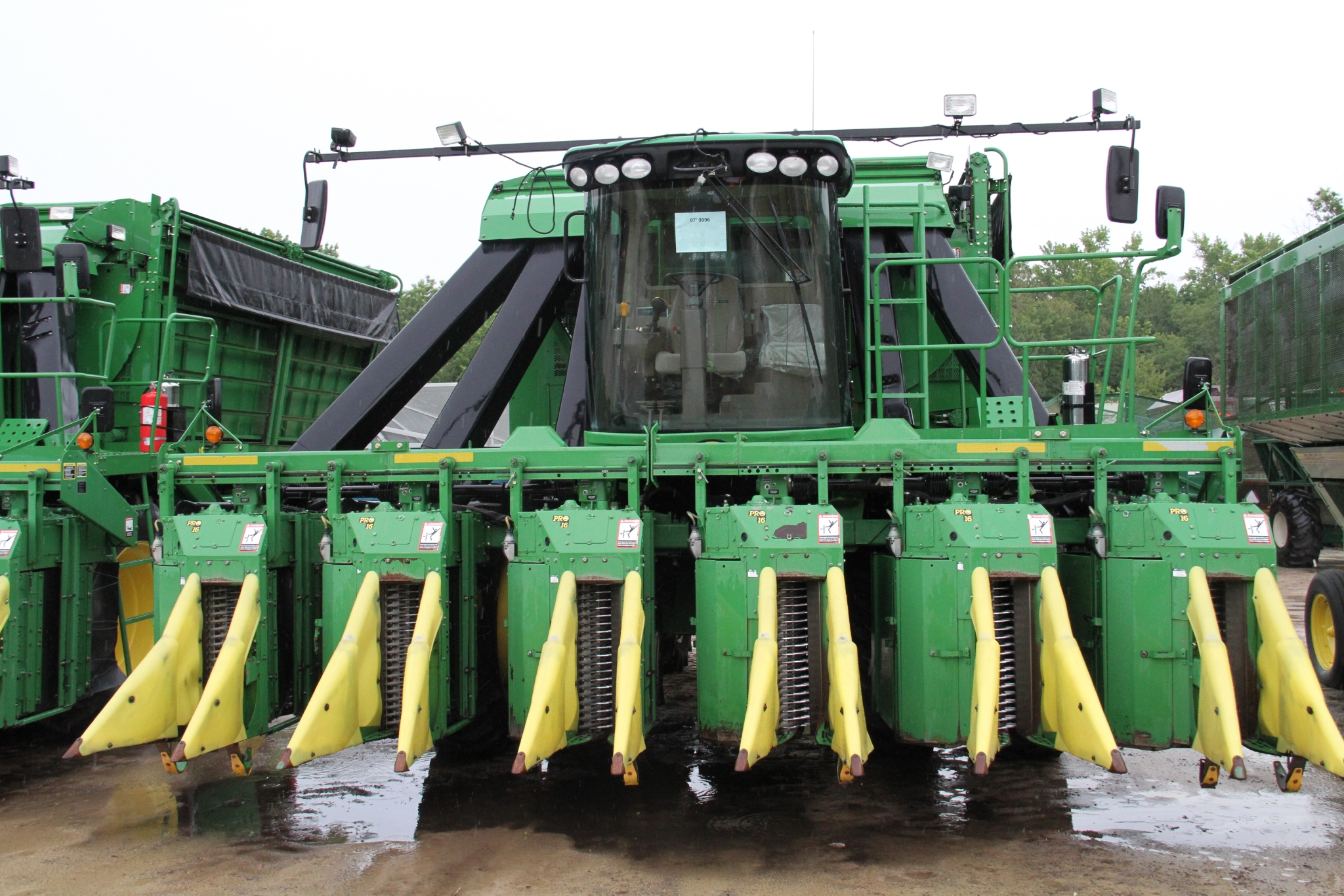 二手棉花采摘机进口报关