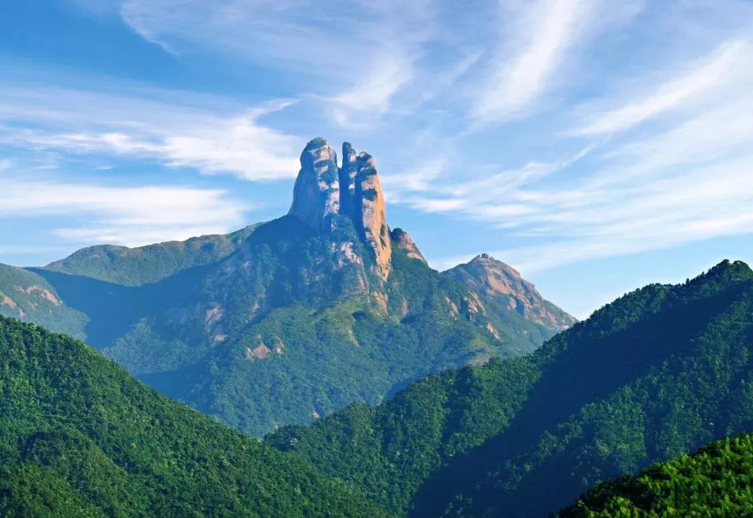 湖南一座名字很难读对的山,纵横2000余里,属4a级风景区