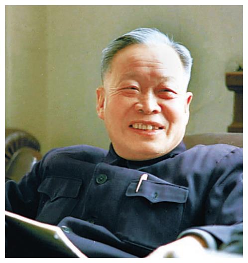 妻子体弱多病,朋友劝他纳妾,他执意不肯,两人后生一子家喻户晓