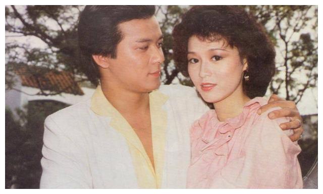 武侠剧之王:妻子患癌倾家荡产,59元裤子不舍得买,女儿像翁美玲