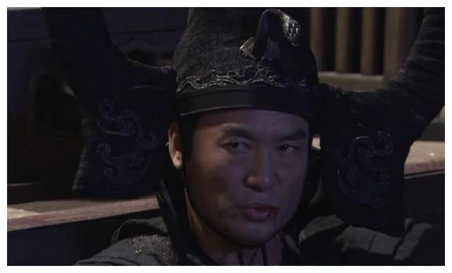 按照《神探狄仁杰》剧情,虎敬晖真正的姓氏是"蝮","蝮蛇"的名字应该