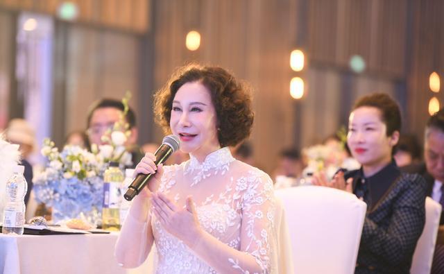 暖心歌曲我的情郎上线马小秋提前完成指标