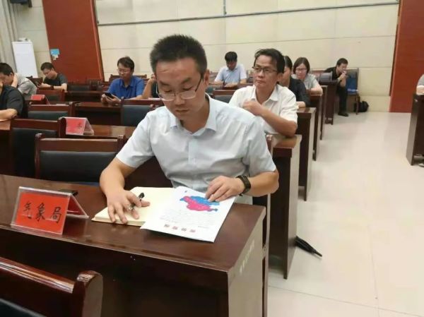 被洪水“冲跑”的气象局长,经历了什么?休闲区蓝鸢梦想 - Www.slyday.coM 被洪水“冲跑”的气象局长,经历了什么?休闲区蓝鸢梦想 - Www.slyday.coM