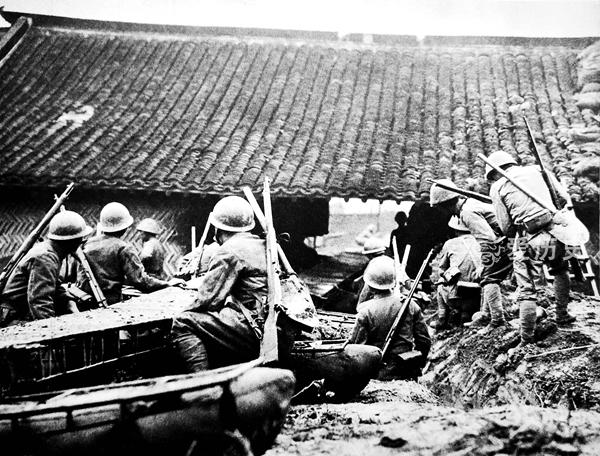 淞沪会战日军在占领了大场镇和江湾镇之后,中国军队继续在苏州河南岸