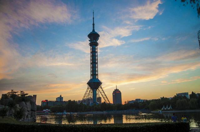 石家庄的景点大部分都是在县城,去的话有点远