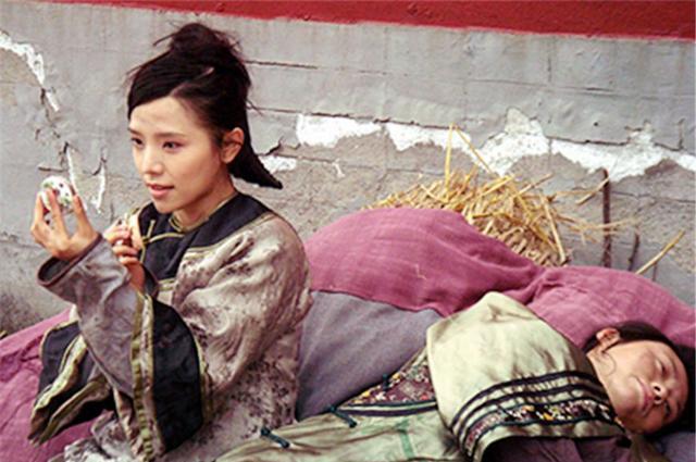 甄嬛传:谁看懂了?花容月貌的丽嫔为何突然失宠?得罪人而不自知