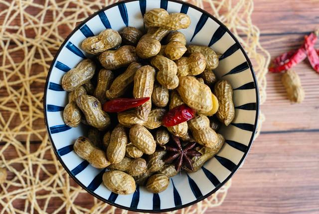 煮花生直接下锅就错了多加1步鲜香脆嫩又入味越吃越过瘾