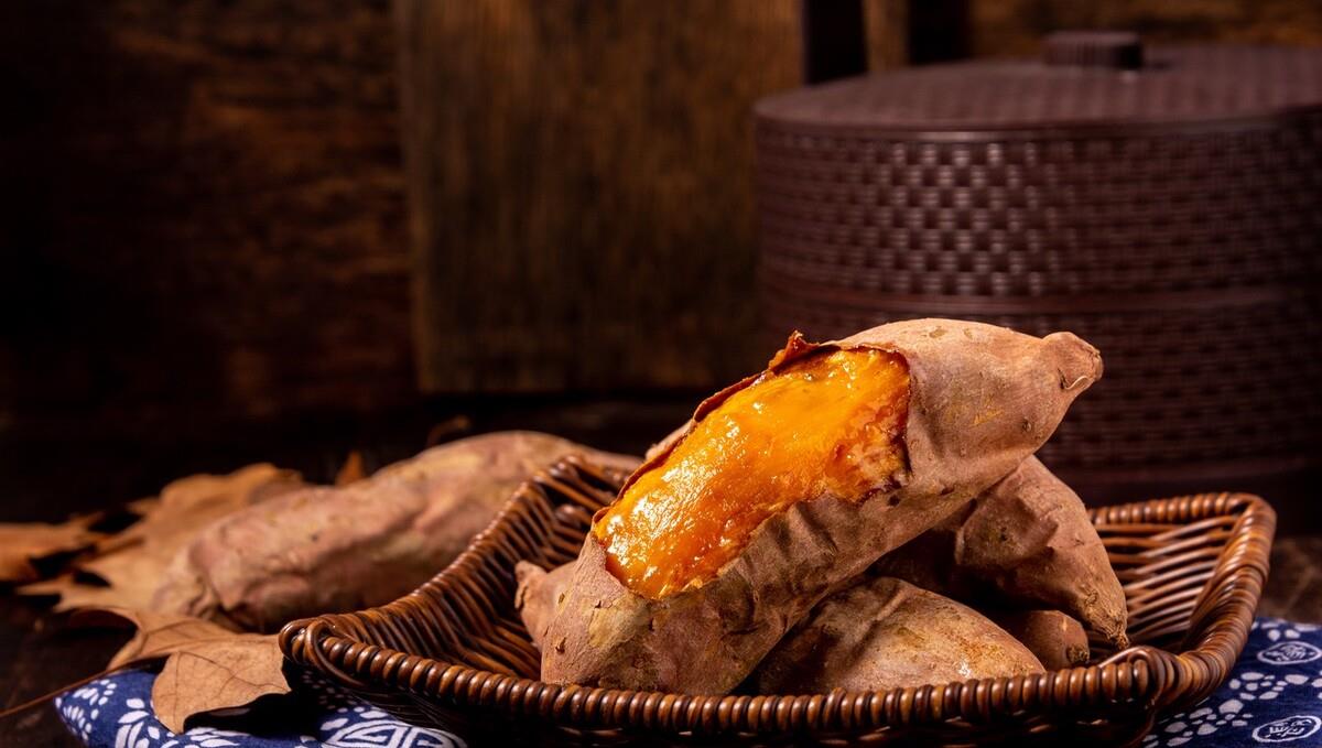 烤红薯原来这么简单只需电饭锅不加一滴水红薯香甜好吃