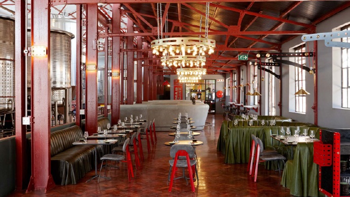 废弃厂房改造的餐厅