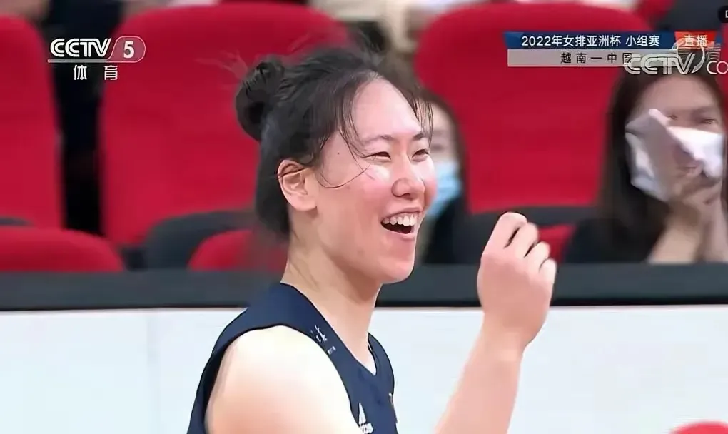 拥有众多国手的江苏女排竟不敌上海！再次凸显李盈莹的珍贵
