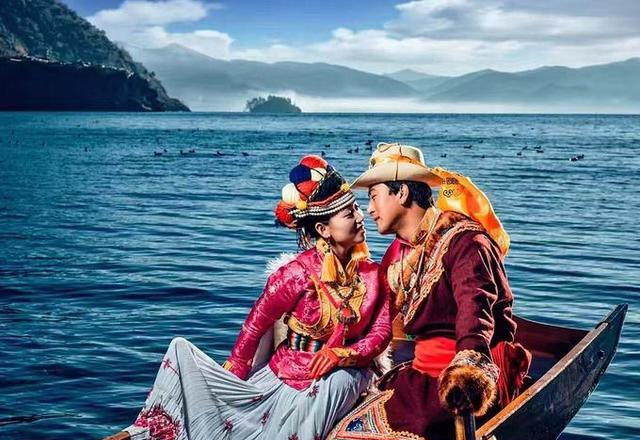 泸沽湖边的神奇部落至今有神秘的走婚家族财产基本都归女性