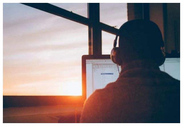 如果有女生喜欢上一个摩羯座的男生,建议看完本文!休闲区蓝鸢梦想 - Www.slyday.coM 如果有女生喜欢上一个摩羯座的男生,建议看完本文!休闲区蓝鸢梦想 - Www.slyday.coM