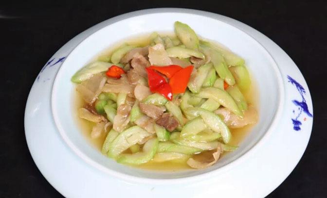 美食推荐丰收笋干烧肥肠封缸肉炒丝瓜制作方法