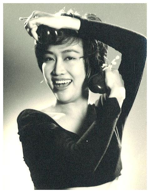 曼波女郎葛兰香港最红歌舞明星内地却没多少人认识她