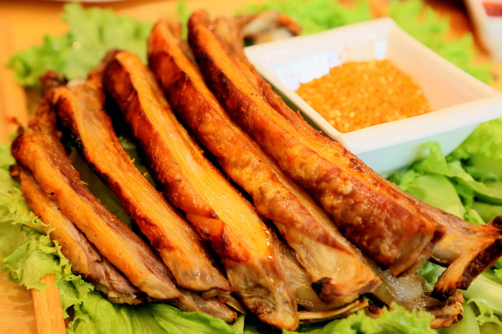 骞味探美食:论蒙餐经营模式与生存之道|丝饼|餐馆|风情园_新浪新闻