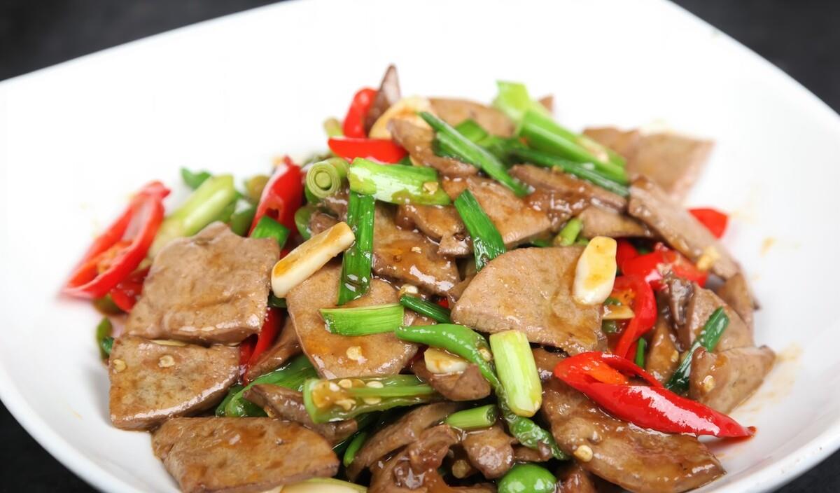 可以说是很熟悉,猪肝可以卤煮,炖,炒,煲汤,蒸后凉拌等等做法很多,也