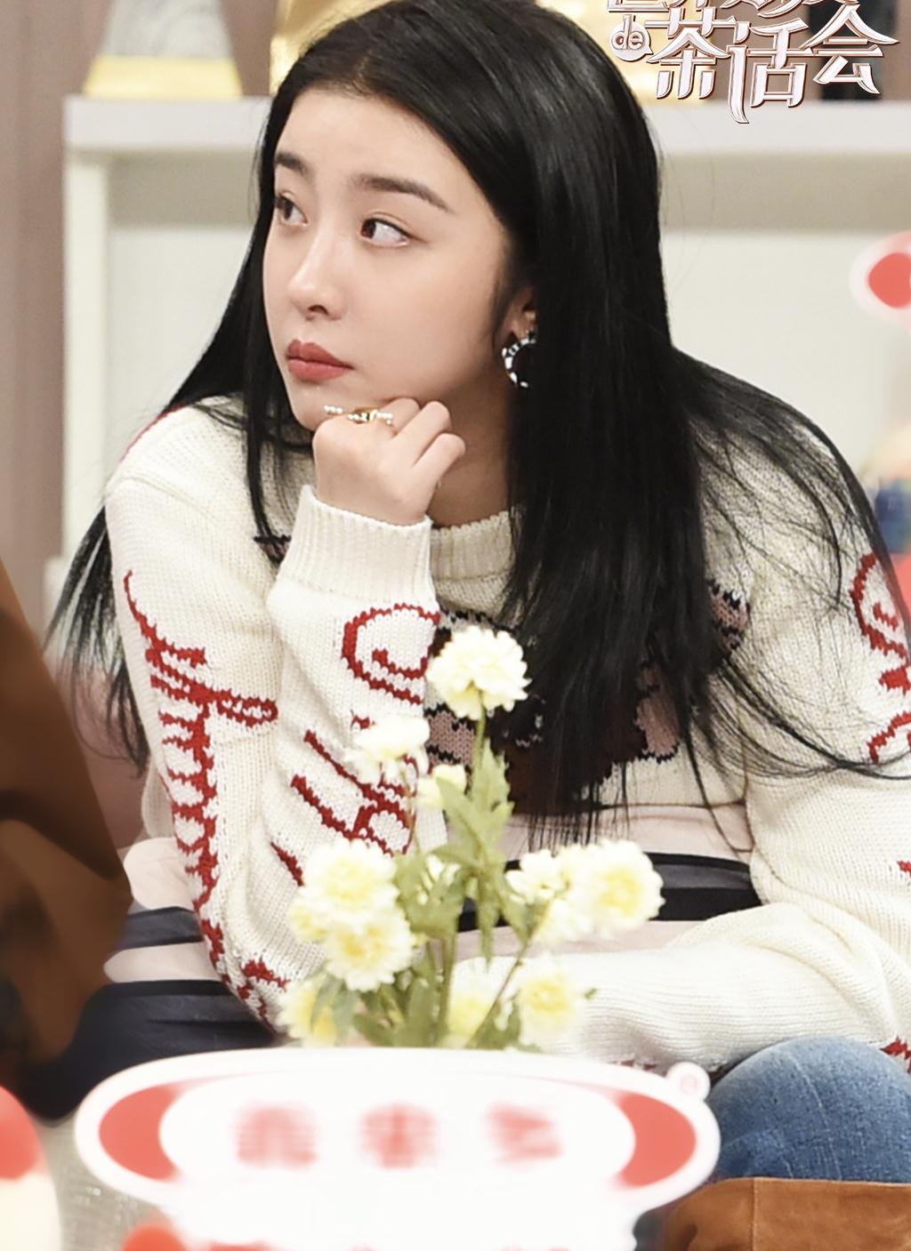 谈恋爱会发朋友圈公开吗颜如晶不仅发朋友圈还要发红包