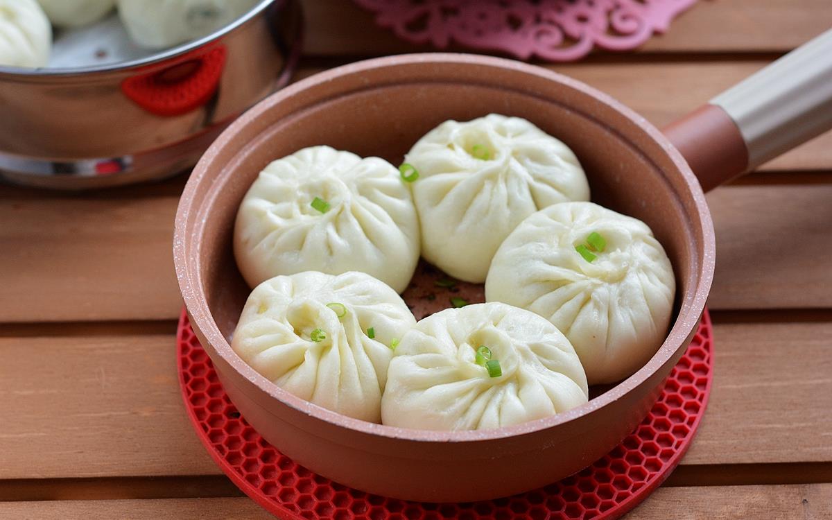 早餐吃一屉鸡蛋虾皮韭菜包子,营养美味,软嫩口感,特别好吃_高清图集