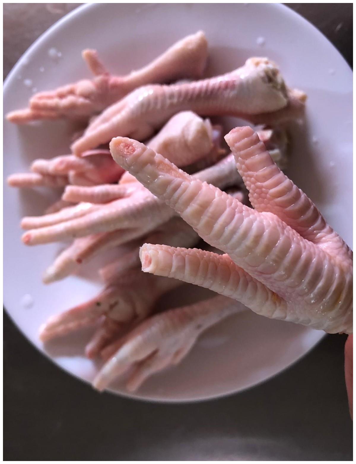 自制麻辣鸡爪,配方简单好学,麻辣香鲜,再也不用出去买着吃了