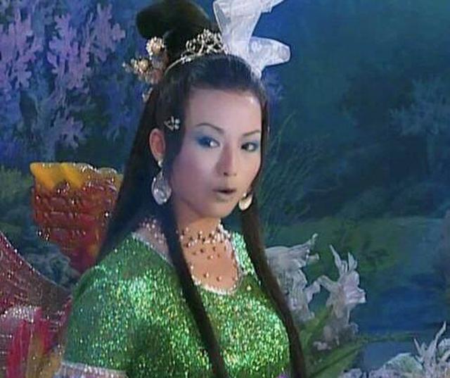 《西游记续集》中刘丹扮演西海龙女.