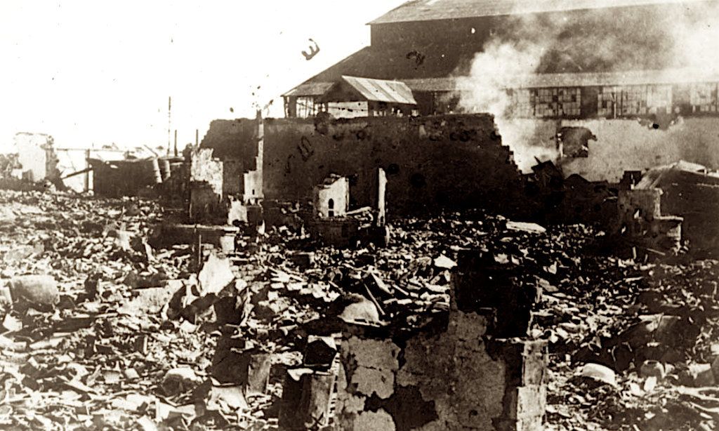 老照片 1941年,抗日战争轰炸之后的重庆