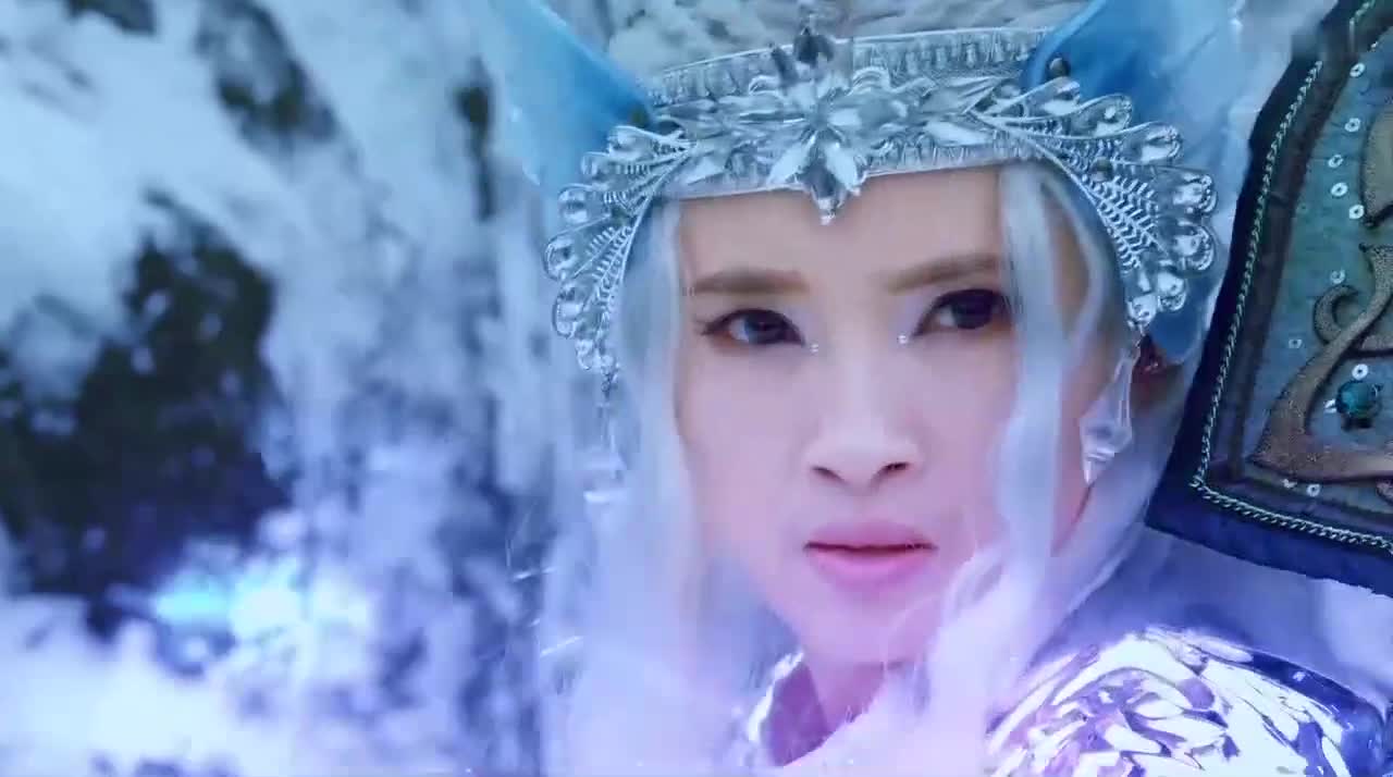 幻城:莲姬与冰后决斗,耗尽元气,黑雾竟附身莲姬