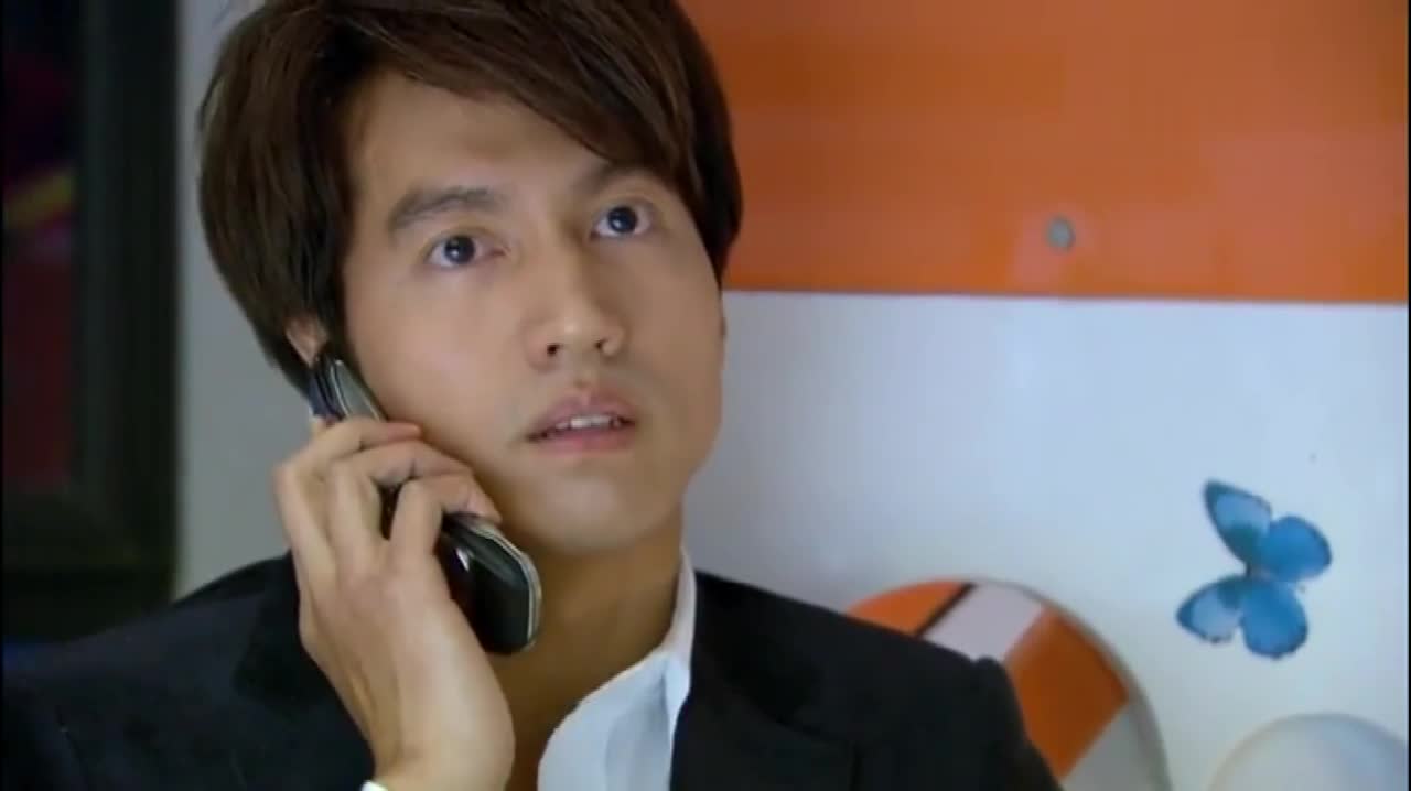 《恋恋不忘》吴桐没想到厉仲谋突然打电话给自己, 还给她讲故事