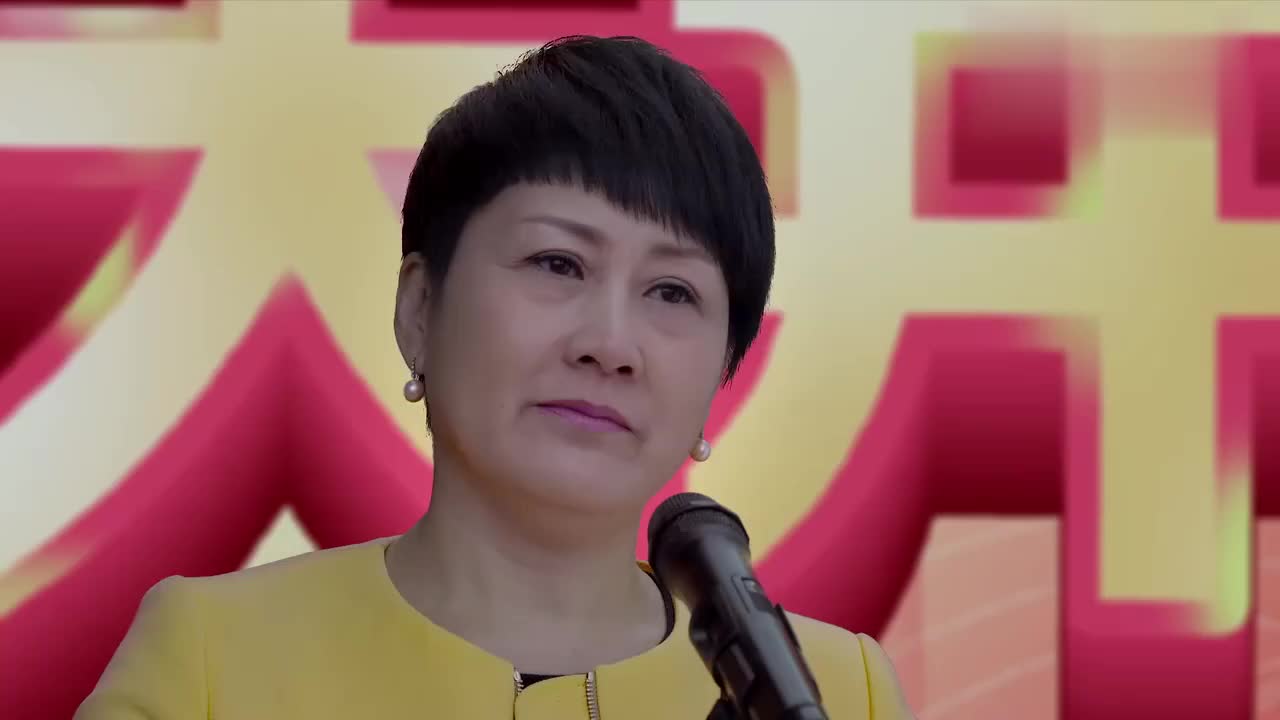 功夫婆媳:梅超英终于认可任小弦,把用生命打拼的事业正式交给她