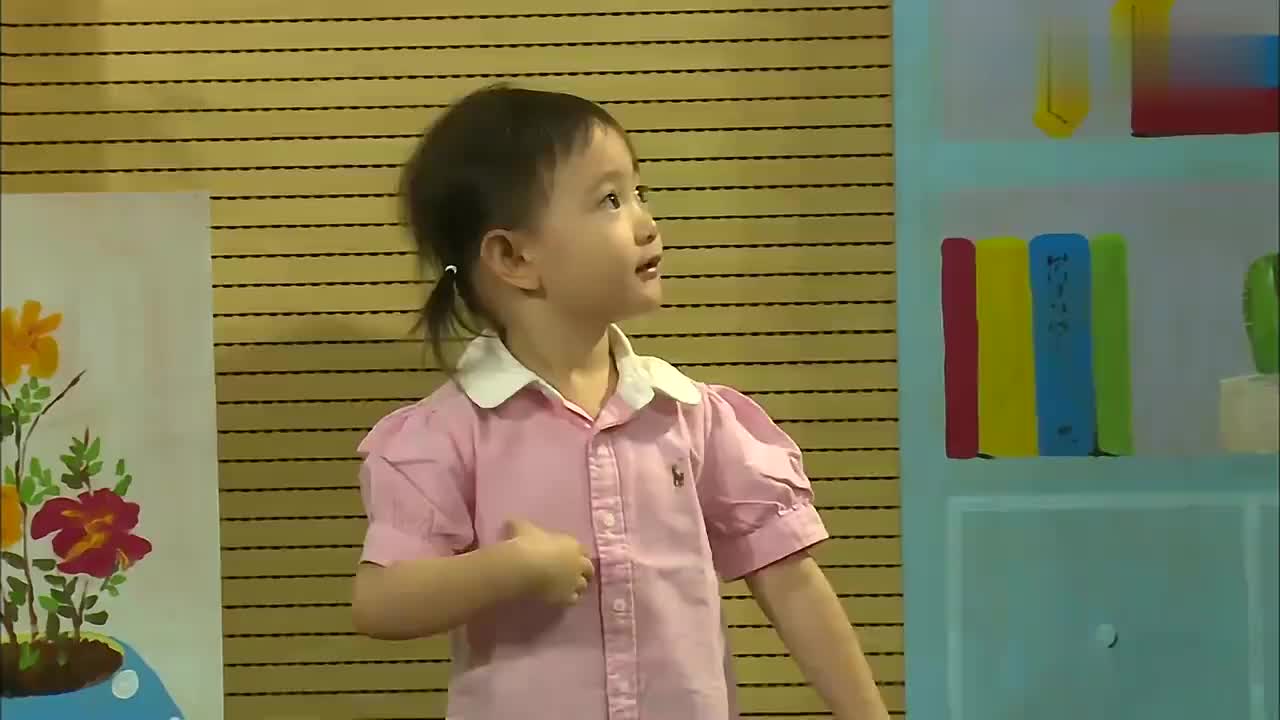 奥莉跳小苹果舞蹈,突如其来的神游,结局简直萌化了!